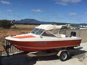 Boat 16 foot (4.8m) Caribbean Safari