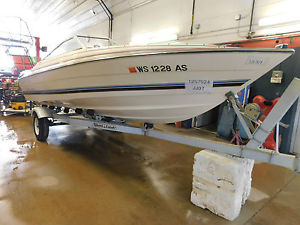 18' Bayliner Capri 120HP Volvo In/Outboard Shoreland'r Trailer T1257924