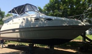 1999 Regal 242 Commodore CLEAN PIECE!! Re-Powered with 1TEST HOUR on the motor!