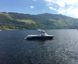 Super Air Nautique 220 Team Edition Waterski or Wakeboard boat