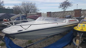 Shakespeare speed boats 16 foot summer sport 75 Mariner