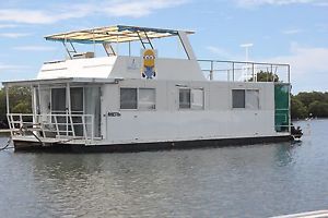 40ft Houseboat