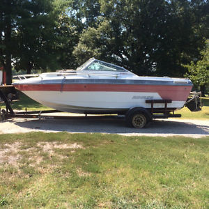 1989 RINKER V190