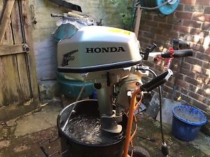 Honda 5hp outboard engine