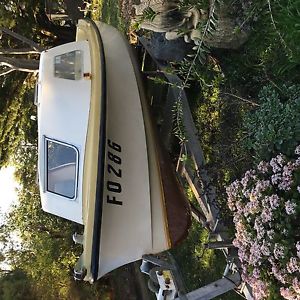 Savage Dolfin Displacement boat Diesel inboard engine with trailer