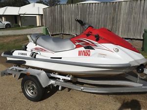 Yamaha Waverunner 2009, VX700 (ONLY 49-Hours)