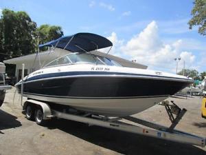 2004 Four Winns 230 Horizon