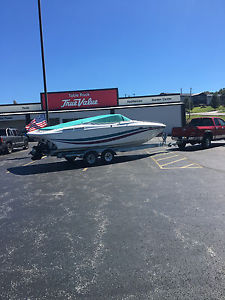 Baja 260 new engine 18 hours clean boat runs geat need to sell