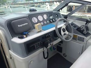 Formula 31 PC yatch boat