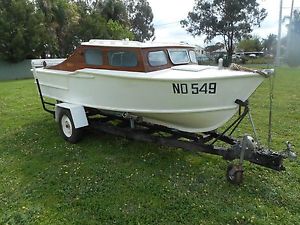 Hartley 17ft. Bondwood motor boat