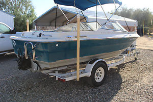 1999 20' Maxum Project Boat
