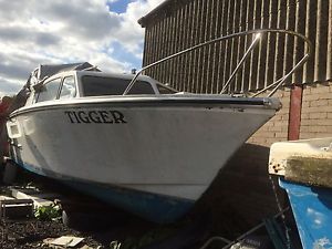 senior 26 cabin cruiser