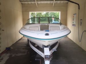 Nice 1995 Sea Ray 175 Open Bow - Come pull it home for less than $4,500