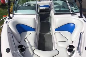 2005 Nautique 211SV
