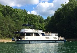 50' 1982 Gibson Classic House Boat (Interior completely remodeled in 2015)