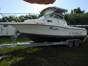 2000 Robalo 2240WA