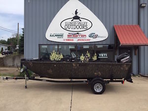 2015 Lowe FM 165 Poly Camo