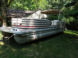 28 Foot Harris Floteboat 1990 Pontoon Aluminum floor 2.3 Liter 4 Cyclinder