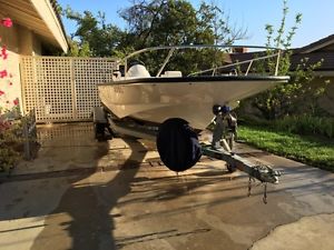 2008 Boston Whaler 150 SPORT