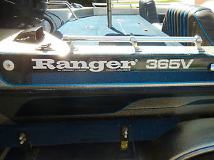 1990 RANGER 365V FISH AND SKI BASS BOAT