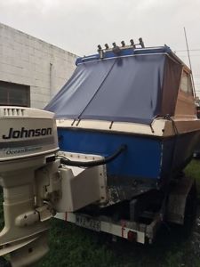 21 foot boat Huntsman Cabin Cruiser