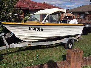 Runabout Fishing Boat