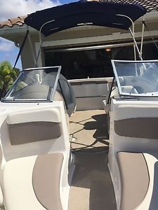 2003 Four Winns Freedom 170