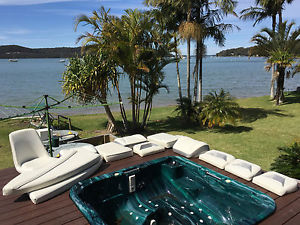 Bayliner 185 Full seat interior