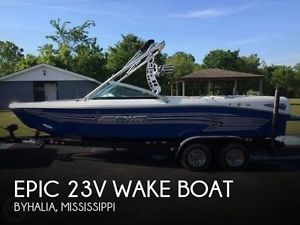 2009 Epic 23V Wake Boat