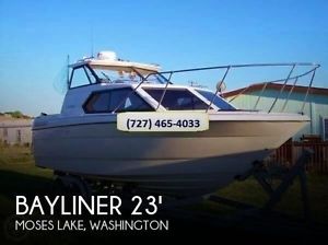 1993 Bayliner 2452 Hardtop