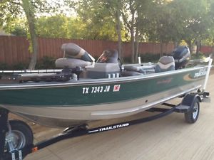 2000 Tracker Deep V17