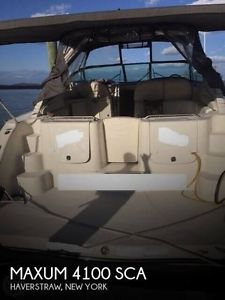 1998 Maxum 4100 SCR