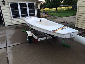 1986 American Sail Aqua finn image 1