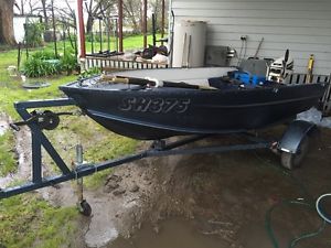 12ft tinny, casting deck, lights, sounder and more