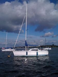 Jeanneau Tonic 23 sailing yacht and trailer