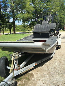 2004 Diamond Back Airboat Texas Enterprise Edition NEW 8.1L LIKE NEW BOAT