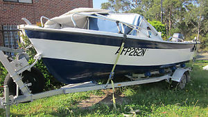 YAMAHA Motorboat