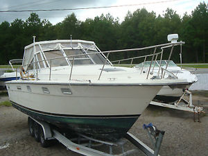 1983 Tiara 3100 Open