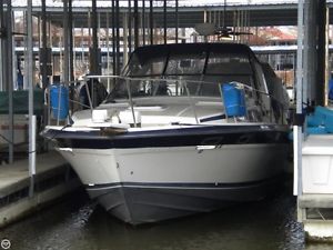 1986 Bayliner Conquest 32