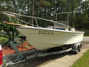 1976 Robalo 230
