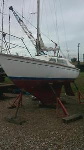 Sailing Boat Hurley 22
