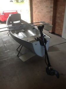 canoe 14ft fiberglass