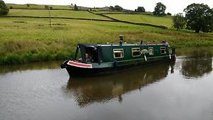 CANAL NARROW BOAT / BARGE - 40 FOOT LIVEABOARD NARROWBOAT - FULLY FITTED
