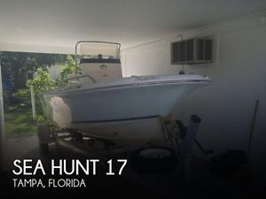 2008 Sea Hunt 17