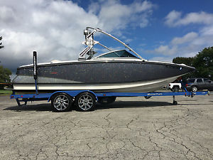 2010 MasterCraft MariStar 235