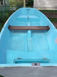 Boston Whaler Squall, row, sail or motor. Awesome little boat!