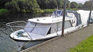 SEAMASTER 23 (VICKIE IV commissioned in 1975). 1500cc Ford inboard engine on leg