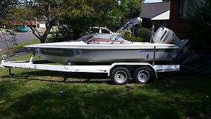 Haines signature ski boat