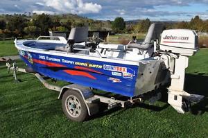 Quintrex Explorer Trophy 3.85 with 25hp Johnson & Redco Trailer Well Maintained