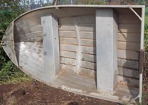 ALUMINIUM TINNIE 9FTX4.5FT GOOD CONDITION, NO MOTOR